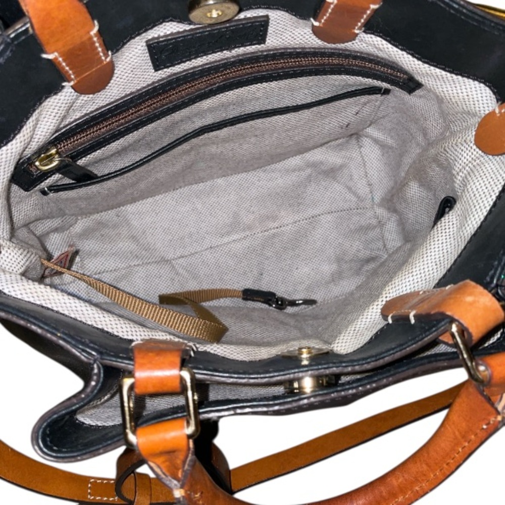 Dooney & Bourke Black Leather Barlow Large Bag - Picture 8 of 9